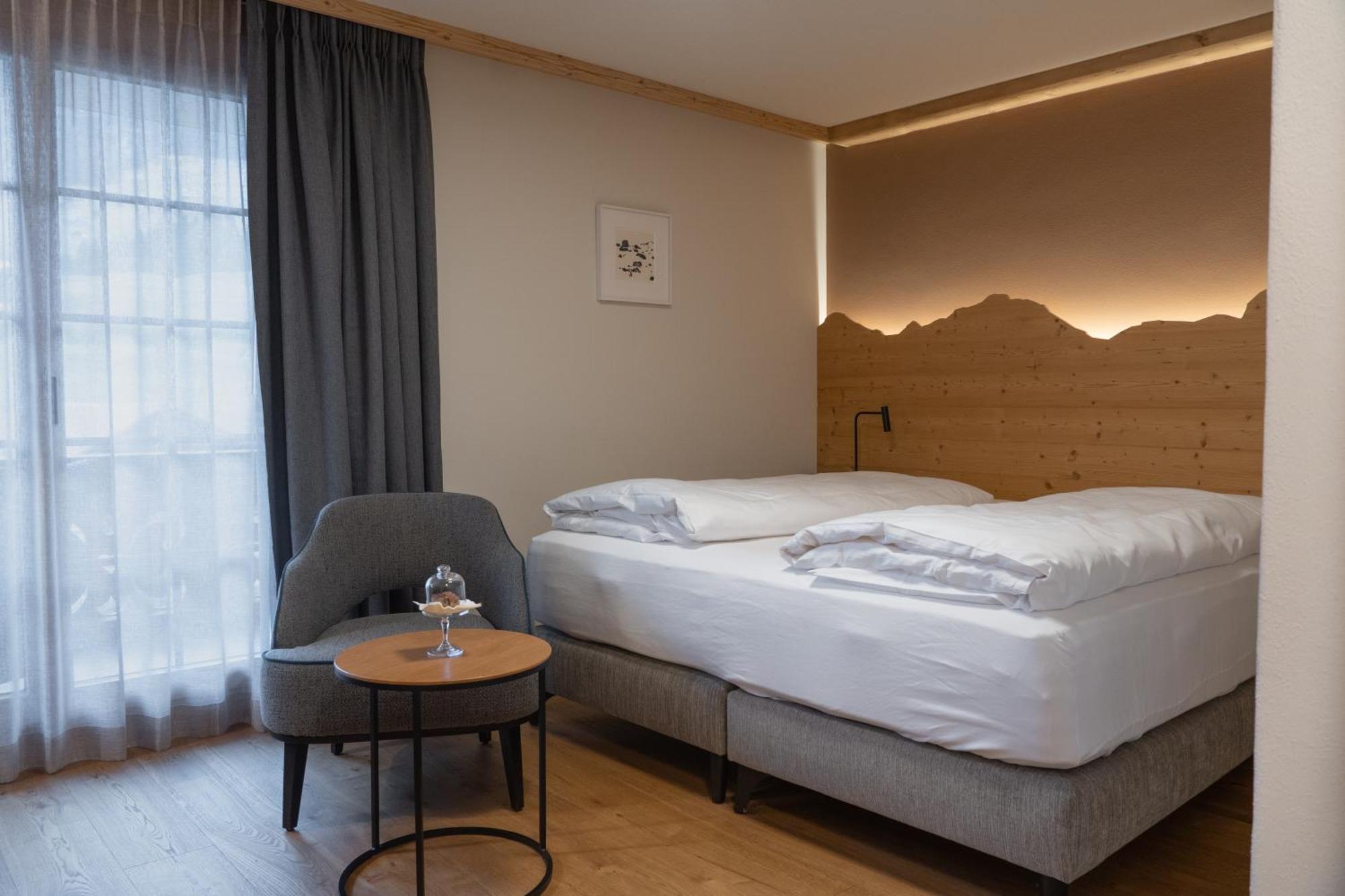Hotel Alpenland Gstaad Kültér fotó